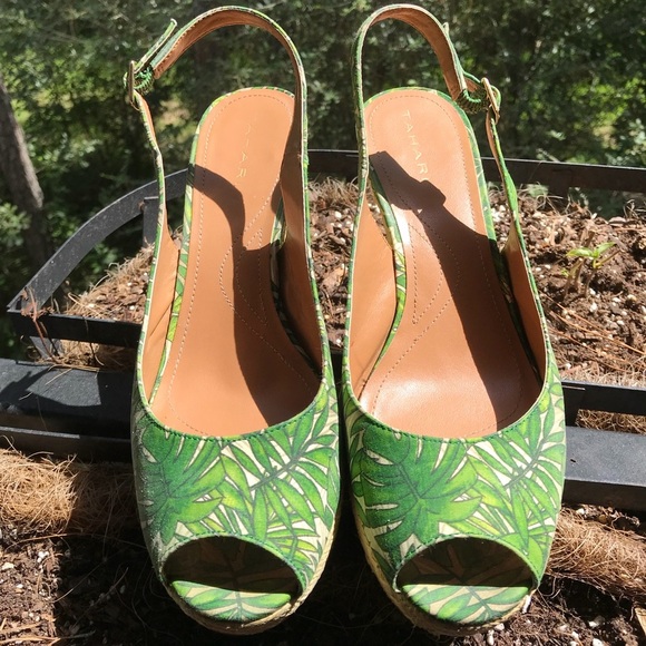 Tahari Wedge Sling back heels Size 9 - Picture 3 of 8